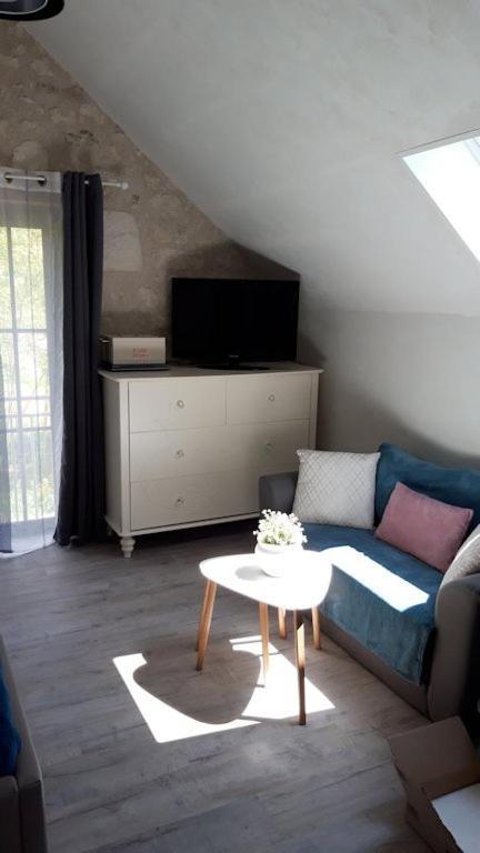 Gites Et Chambres Des Coteaux แซงต์-มอร์-เดอ-ตูแรน ห้อง รูปภาพ