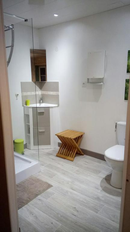 Gites Et Chambres Des Coteaux แซงต์-มอร์-เดอ-ตูแรน ภายนอก รูปภาพ