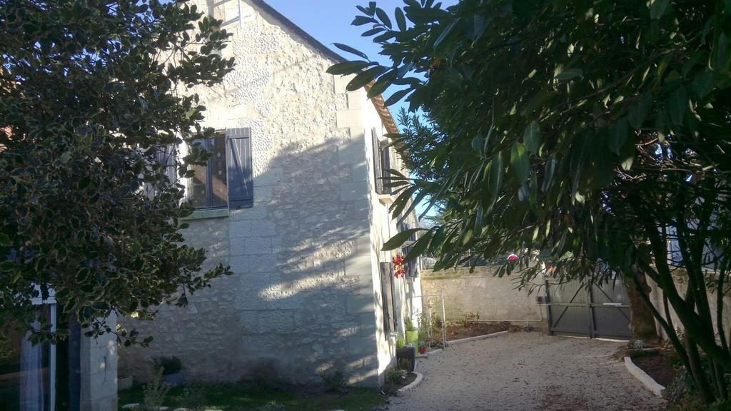 Gites Et Chambres Des Coteaux แซงต์-มอร์-เดอ-ตูแรน ภายนอก รูปภาพ