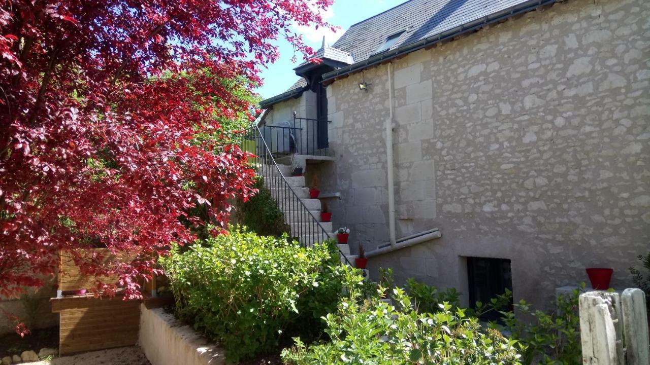 Gites Et Chambres Des Coteaux แซงต์-มอร์-เดอ-ตูแรน ภายนอก รูปภาพ
